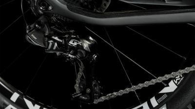 Cube Elite 240 C:62 SLX carbon'n'blue'n'red Größe: 24" Produktbild 3